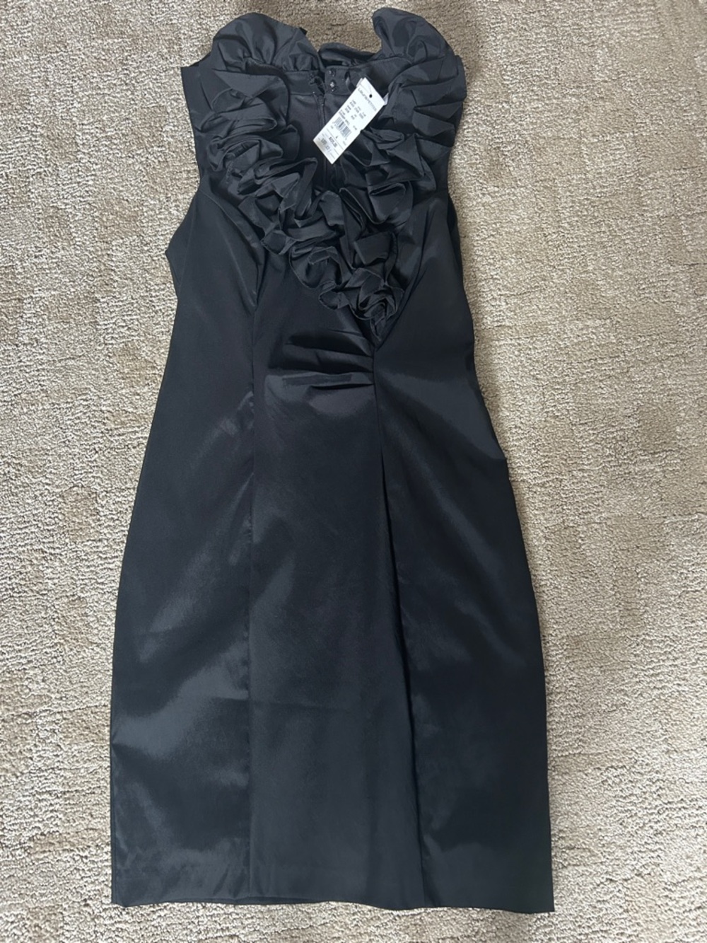 Black Ruffle V-Neck Midi Dress elegant, never worn